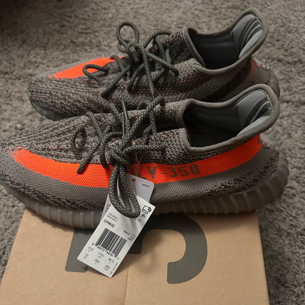 Size 12 Yeezy beluga reflective with box